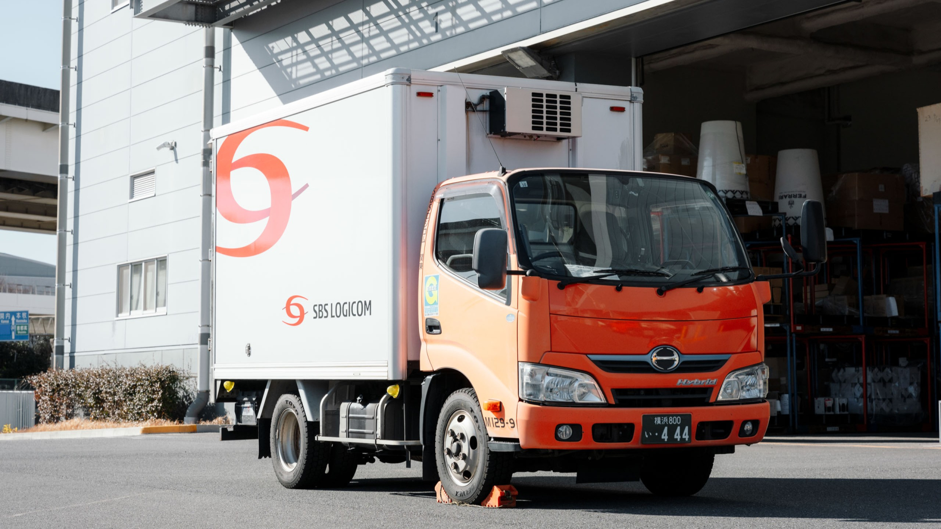 SBSロジコム関東株式会社 相模原流通センター支店の正社員 ワンボックスドライバー求人イメージ