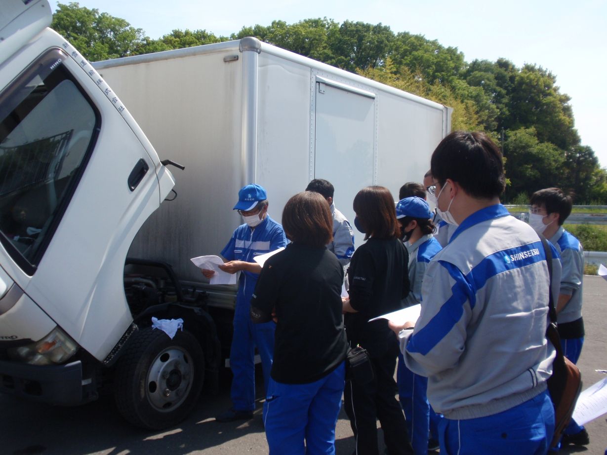 新雪運輸株式会社 東川口営業所の正社員 小型トラックドライバー 中型トラックドライバー 大型トラックドライバー トラックドライバーの求人情報イメージ6