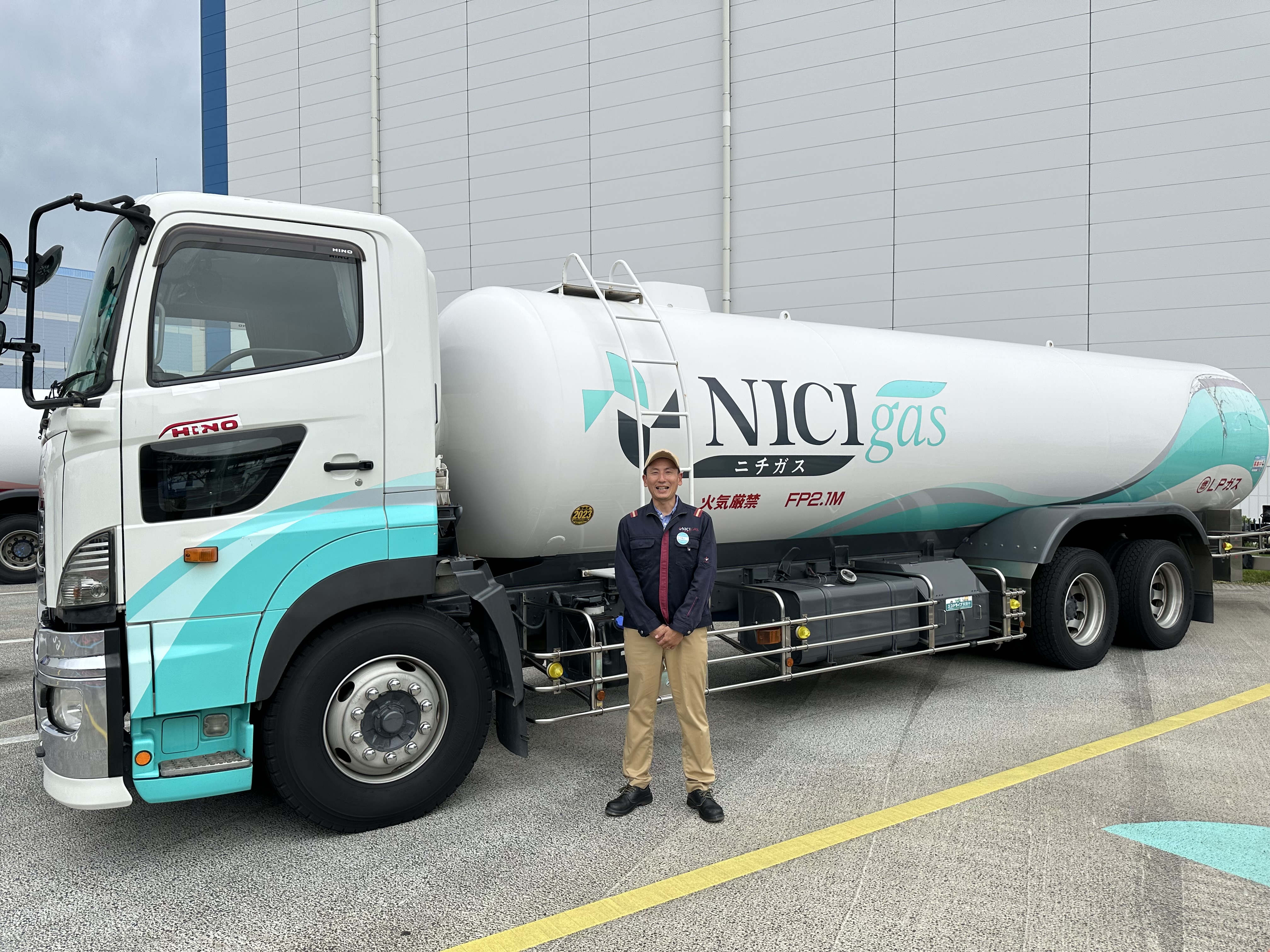 株式会社エナトラ 千葉営業所の正社員 大型トラックドライバー トラックドライバー求人イメージ