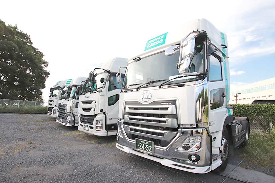 株式会社ホームカーゴ 埼玉営業所 幸手支部の正社員 トレーラードライバー トラックドライバーの求人情報イメージ1