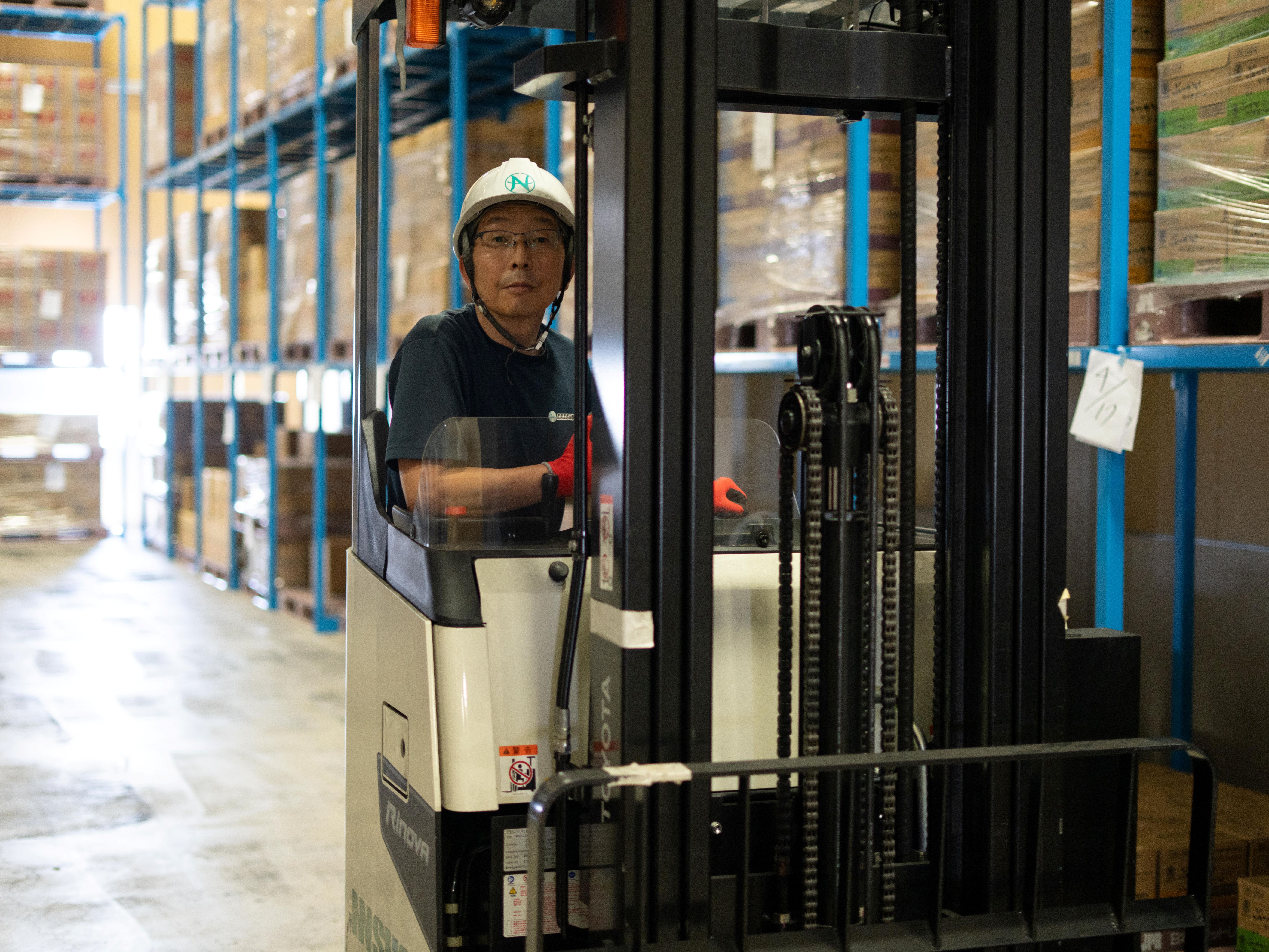 エヌエヌ商事株式会社 宇都宮事業所の正社員 フォークリフトオペレーター 倉庫内作業 ピッキング・仕分けスタッフ トラックドライバーの求人情報イメージ1