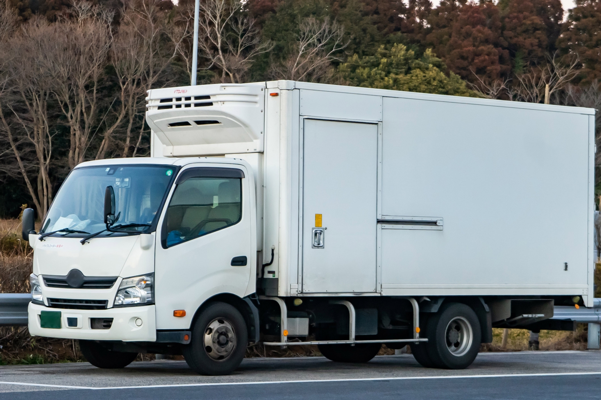 三井物産流通グループ株式会社 堺営業所の正社員 中型トラックドライバー トラックドライバーの求人情報イメージ2