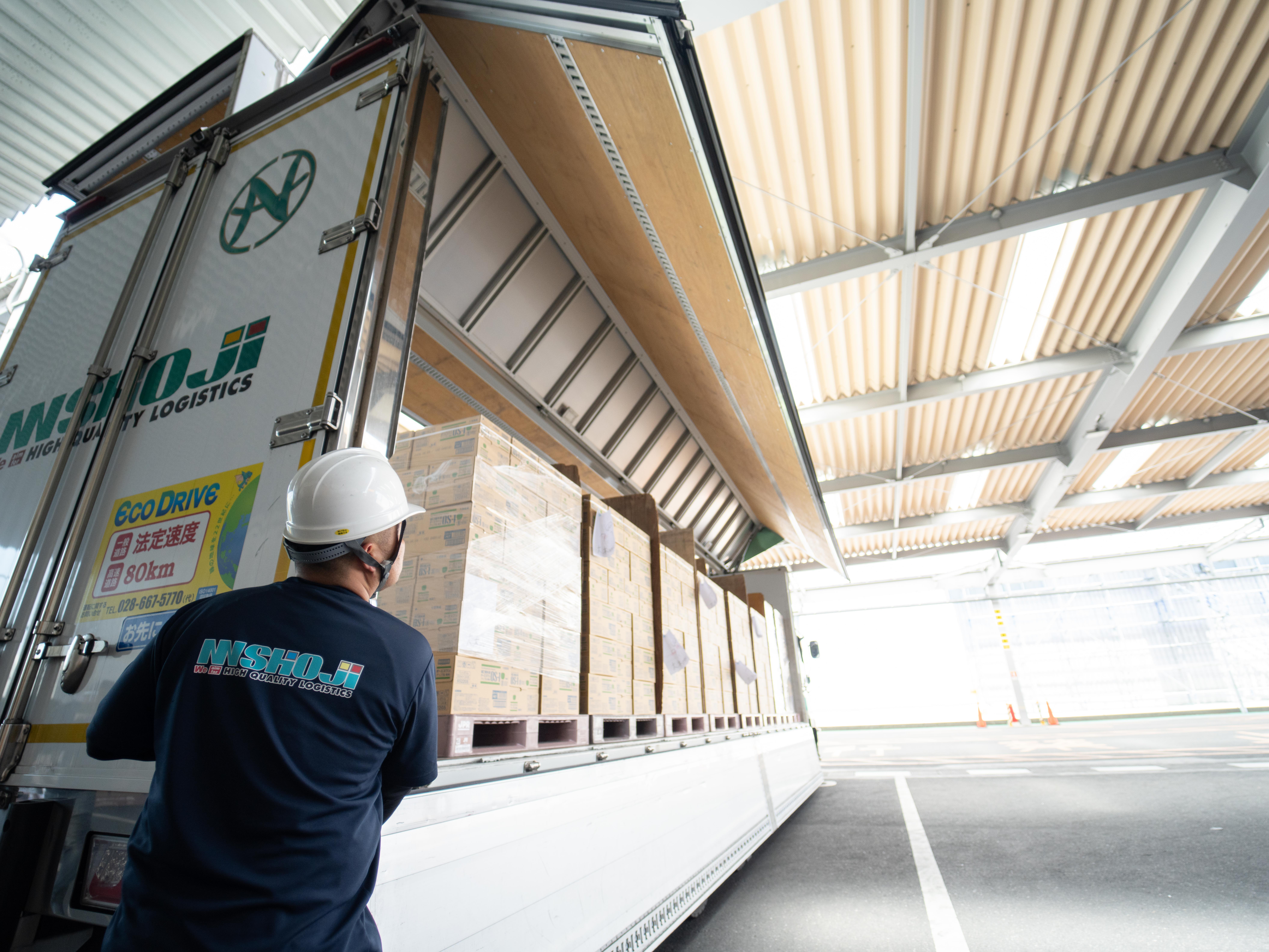 エヌエヌ商事株式会社 宇都宮事業所の正社員 中型トラックドライバー 大型トラックドライバー トラックドライバーの求人情報イメージ5